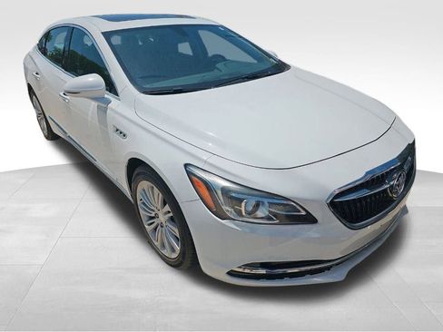 Used 2018 Buick LaCrosse Essence w/ Sun and Shade Package image 4
