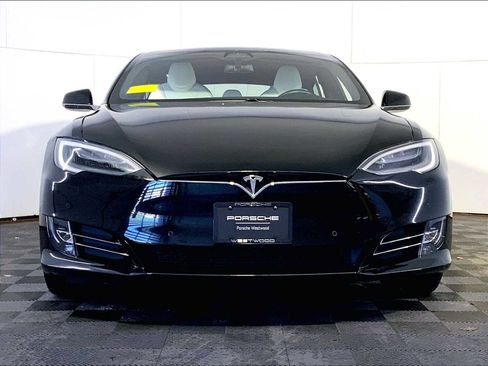 Used 2020 Tesla Model S Long Range Plus image 10