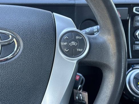 Used 2015 Toyota Prius C One FWD image 38