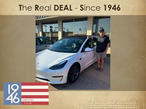 Used 2022 Tesla Model Y Long Range AWD/4WD image 19