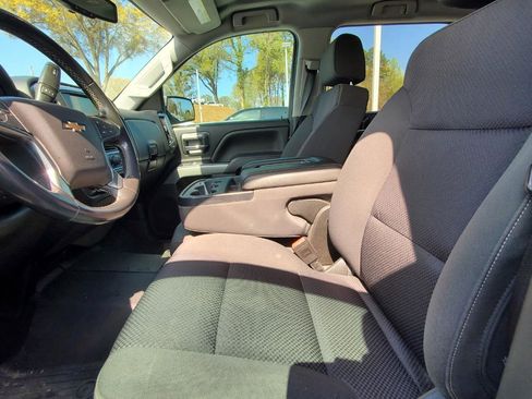 Used 2018 Chevrolet Silverado 1500 LT w/ All Star Edition image 3