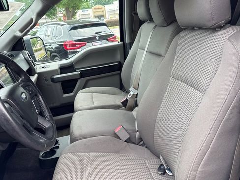 Used 2016 Ford F150 XLT w/ Equipment Group 302A Luxury AWD/4WD image 9