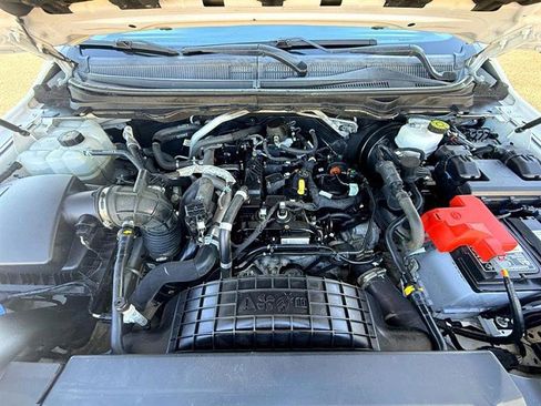 Used 2020 Ford Ranger XLT image 40