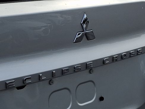 Used 2024 Mitsubishi Eclipse Cross SE AWD/4WD image 30