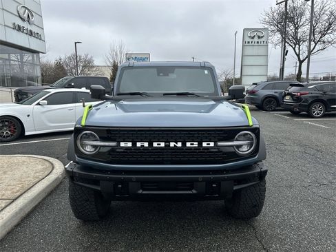 Used 2024 Ford Bronco Wildtrak image 3
