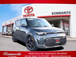 Used 2023 Kia Soul EX image 1