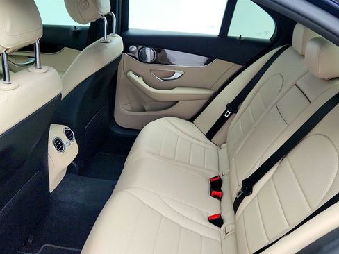 Used 2018 Mercedes-Benz C 300 4MATIC Sedan image 20
