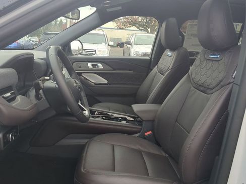 New 2026 Ford Explorer Platinum w/ LUX Leather Package image 13