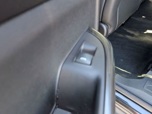 Used 2019 GMC Acadia SLT AWD/4WD image 13