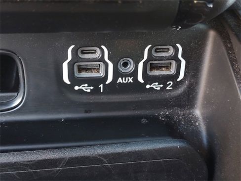 Certified 2020 RAM 1500 Laramie image 21