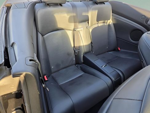 Used 2014 Lexus IS 250C image 9