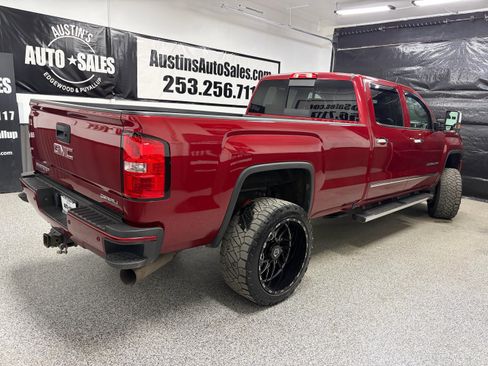 Used 2019 GMC Sierra 3500 Denali w/ Duramax Plus Package image 3