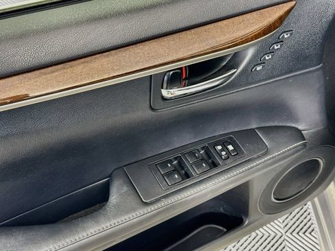 Used 2014 Lexus ES 350 w/ Luxury Package FWD image 18