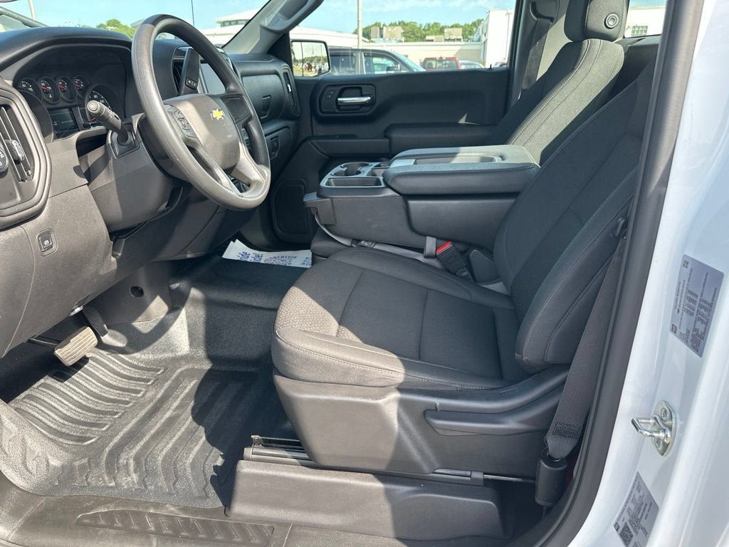 Used 2025 Chevrolet Silverado 1500 W/T RWD image 11