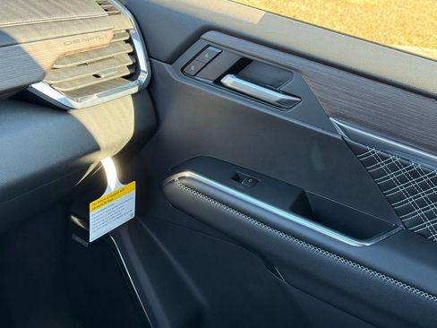 New 2026 GMC Acadia Denali w/ Super Cruise Package image 34