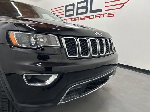 Used 2019 Jeep Grand Cherokee Limited AWD/4WD image 2