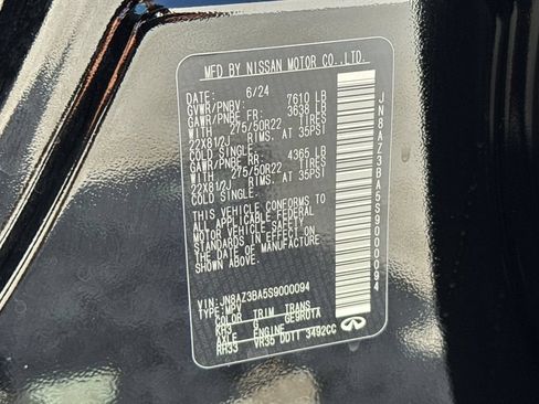 Used 2025 INFINITI QX80 Luxe RWD image 28