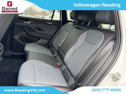 New 2025 Volkswagen Tiguan SE R-Line image 14