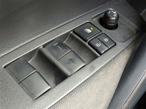 Used 2022 Toyota Corolla LE image 14