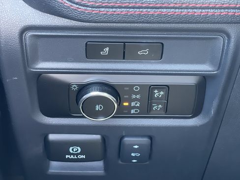 Used 2023 Ford Expedition Max Limited AWD/4WD image 25