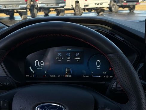 Used 2023 Ford Escape ST-Line Select w/ Tech Pack #2 image 8