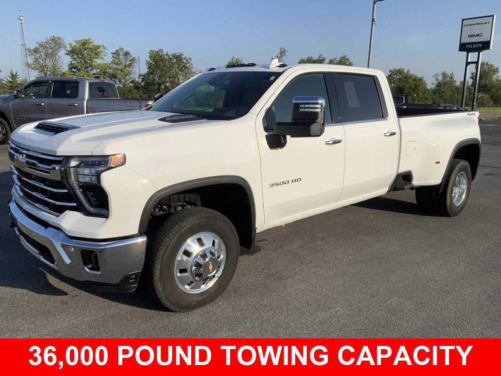 Used 2025 Chevrolet Silverado 3500 LTZ w/ LTZ Plus Package AWD/4WD image 4