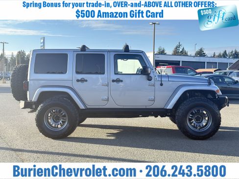 Used 2015 Jeep Wrangler Unlimited Sahara image 6