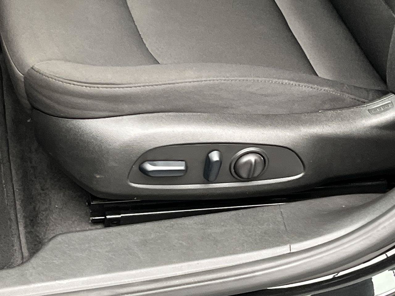 Used 2024 Chevrolet Malibu LT FWD image 10