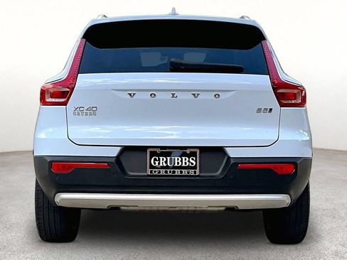 Used 2024 Volvo XC40 B5 Plus w/ Protection Package Premier AWD/4WD image 5