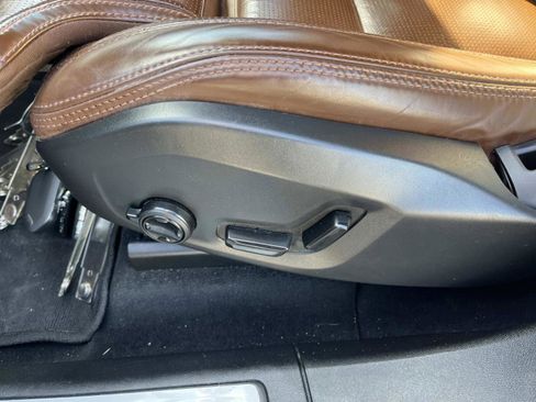 Used 2023 Volvo XC60 B5 Ultimate image 38