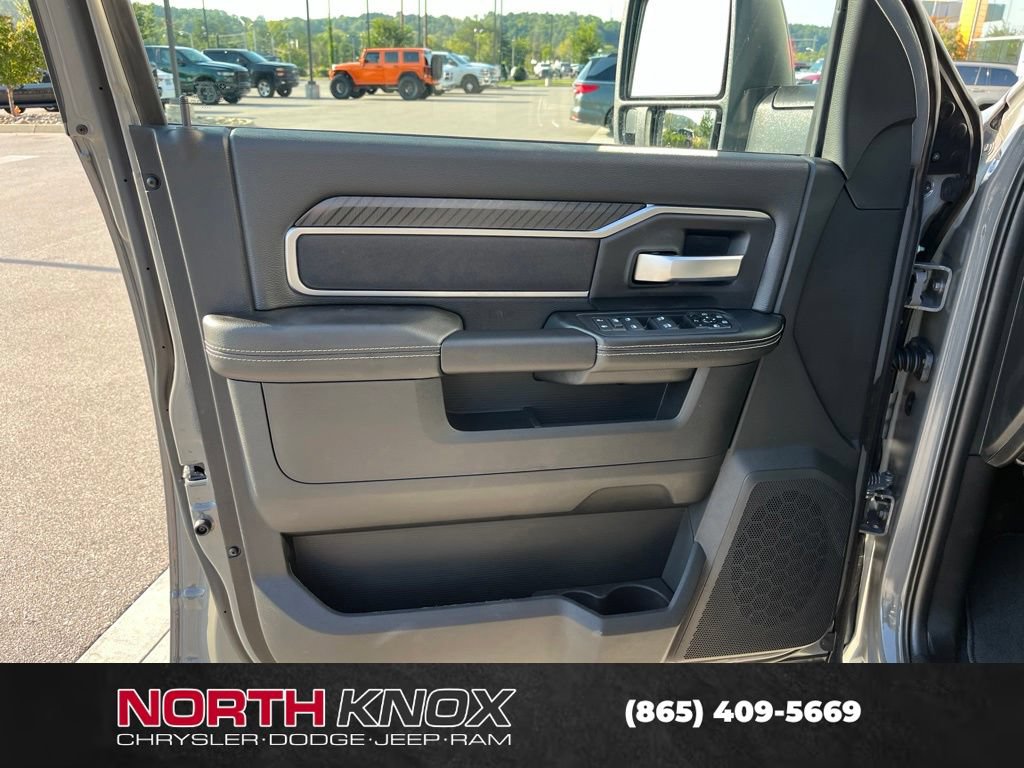 New 2027 RAM 3500 Big Horn AWD/4WD image 5