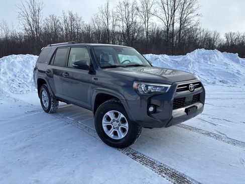 Used 2021 Toyota 4Runner SR5 Premium w/ Moonroof Package image 7