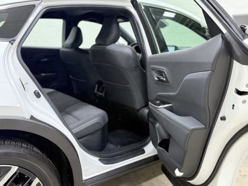 Used 2024 Toyota Crown XLE image 27