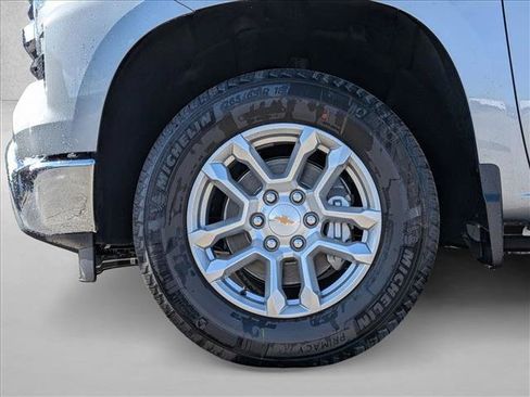 New 2026 Chevrolet Silverado 1500 LT image 18
