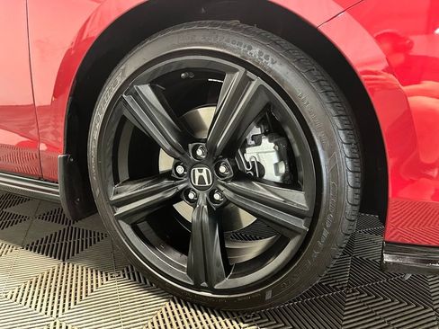 Used 2023 Honda Accord Sport image 3