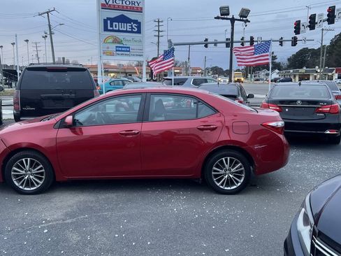 Used 2014 Toyota Corolla LE FWD image 3