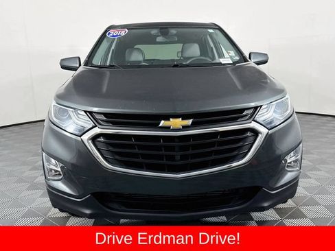 Used 2018 Chevrolet Equinox LT FWD image 2