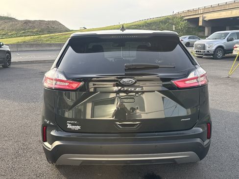 Used 2024 Ford Edge SEL w/ Convenience Package AWD/4WD image 4