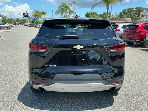 Used 2025 Chevrolet Blazer LT FWD image 8