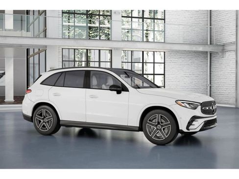 Used 2026 Mercedes-Benz GLC 300 4MATIC image 12