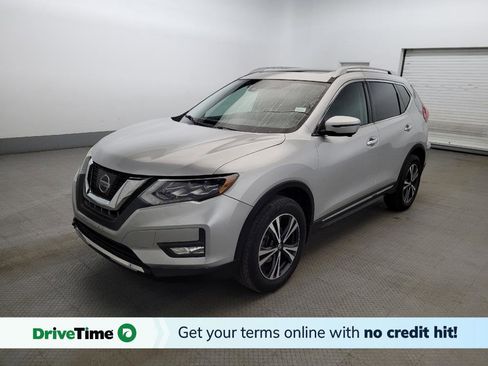 Used 2017 Nissan Rogue SL w/ SL Premium Package image 1