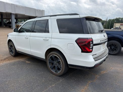 Used 2022 Ford Expedition Limited RWD image 5