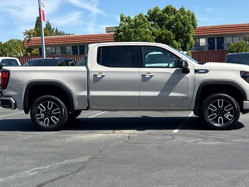 New 2026 GMC Sierra 1500 AT4 w/ Technology Package AWD/4WD image 3