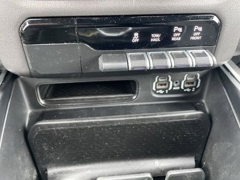 Used 2021 RAM 1500 Big Horn image 30