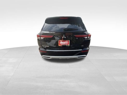 Used 2024 Mitsubishi Outlander SEL AWD/4WD image 4