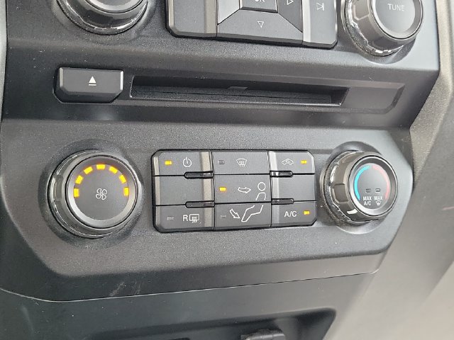Used 2018 Ford F250 XL w/ STX Appearance Package RWD image 27