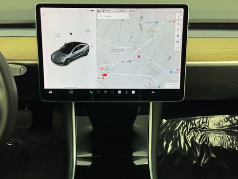 Used 2020 Tesla Model 3 Standard Range Plus image 21