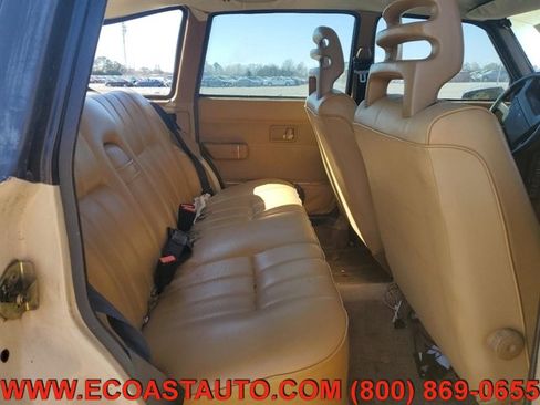 Used 1989 Volvo 240 DL image 11