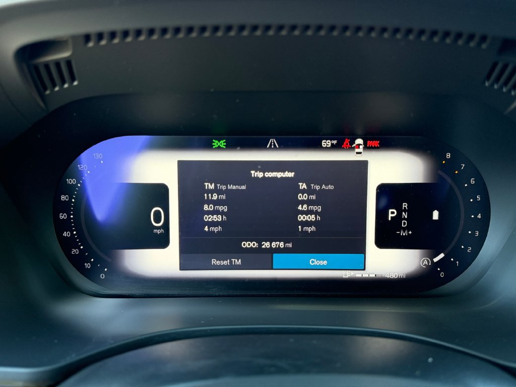Certified 2024 Volvo XC60 B5 Plus w/ Climate Package AWD/4WD image 26