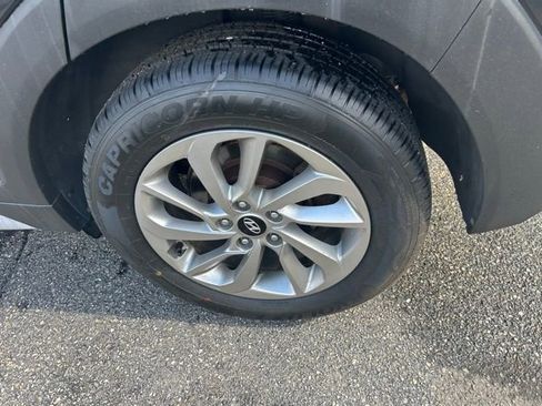 Used 2017 Hyundai Tucson SE AWD/4WD image 6
